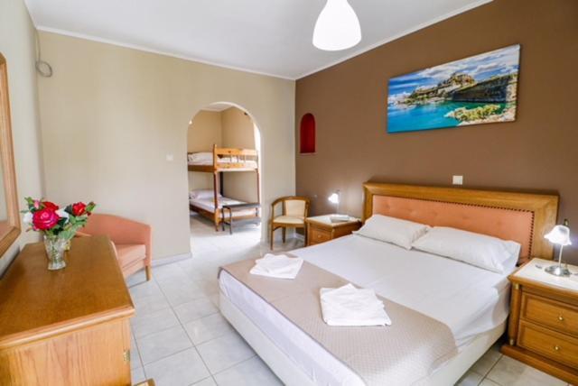Moka Evia Island Hotel Akhladheri Bagian luar foto
