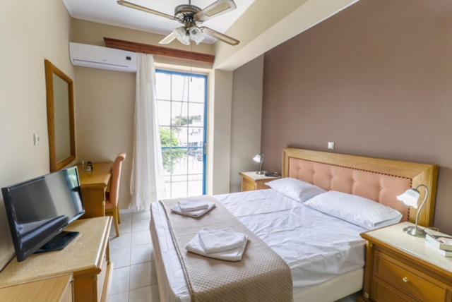 Moka Evia Island Hotel Akhladheri Bagian luar foto